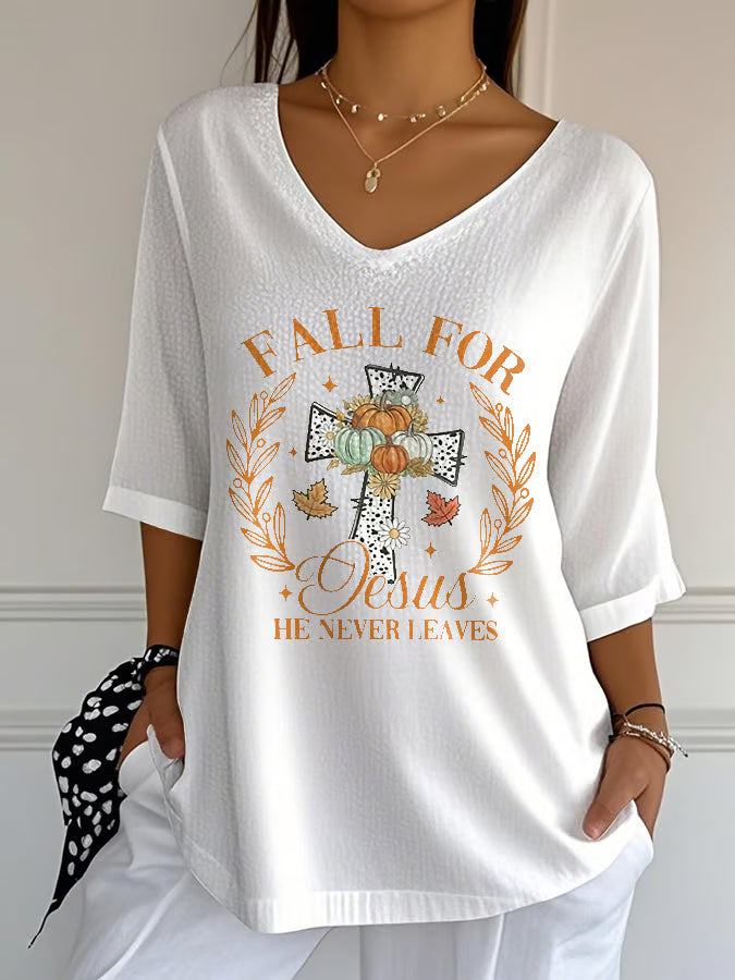 Women's Fall For Jesus He Never Leaves Print T-Shirt